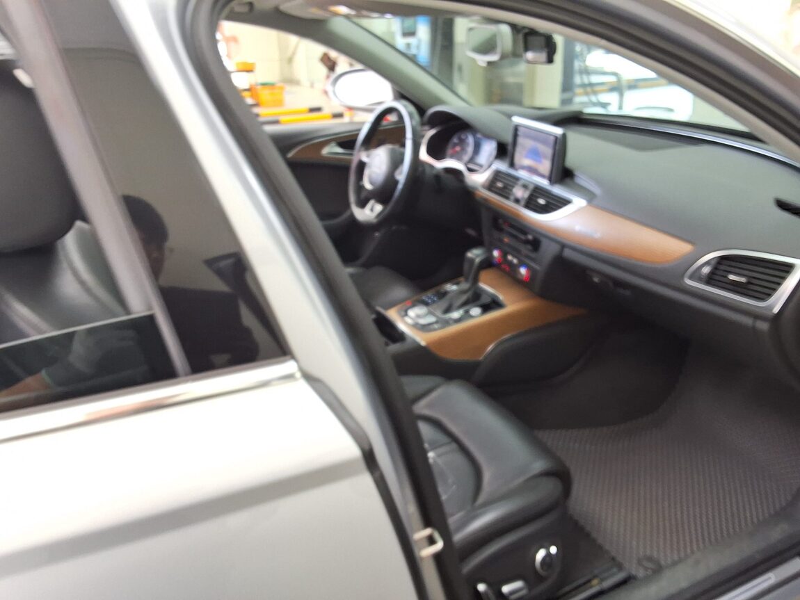 AUDI A6 (4TH GEN) 50 TDI QUATTRO PREMIUM 2016 - zdjęcie 15