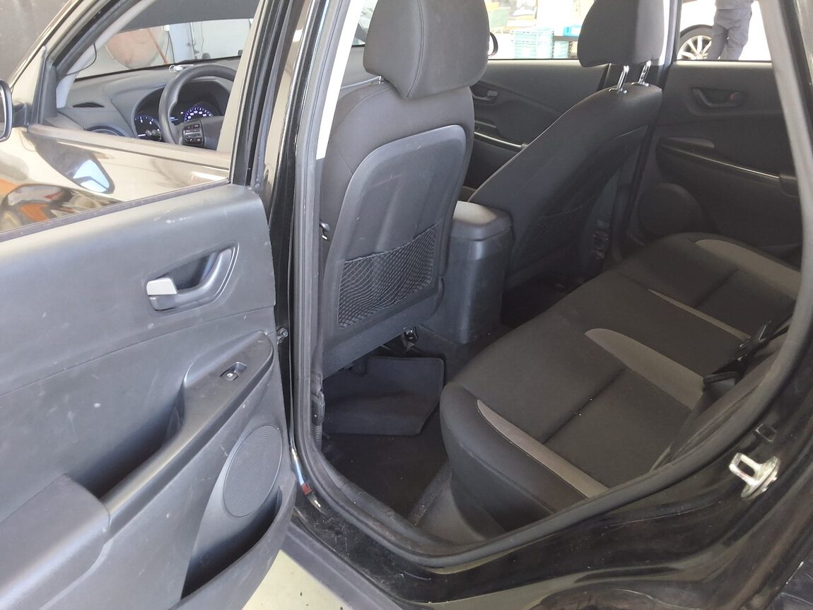 HYUNDAI KONA 1.6 DIESEL 2WD SMART 2020 - zdjęcie 13