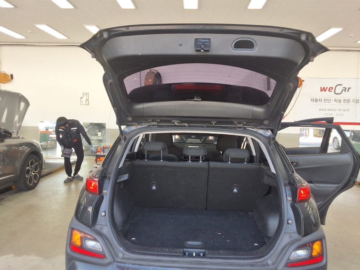 HYUNDAI KONA 1.6 DIESEL 2WD SMART 2020 - zdjęcie 16