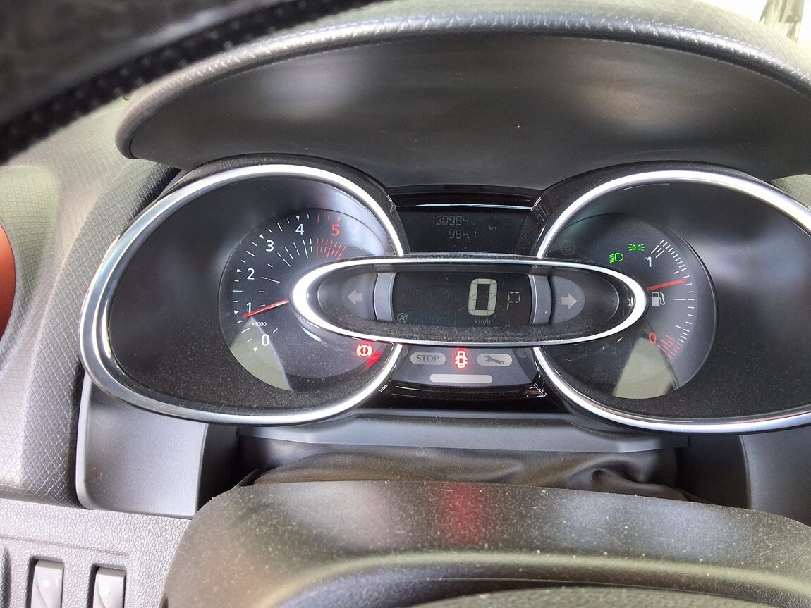 RENAULT (SAMSUNG) CLIO 1.5 DIESEL INTENSE PANORAMIC 2019 - zdjęcie 9