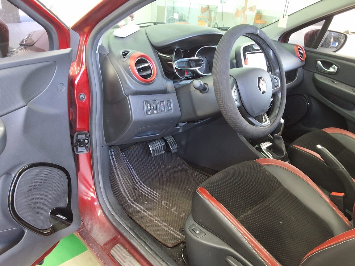 RENAULT (SAMSUNG) CLIO 1.5 DIESEL INTENSE PANORAMIC 2019 - zdjęcie 10