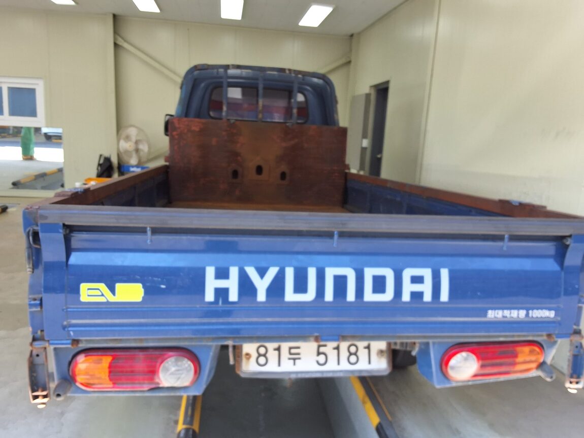 HYUNDAI PORTER II CRDi STANDARD CAB EXTRA LONG WHEELBASE PLUS 2012 - zdjęcie 13