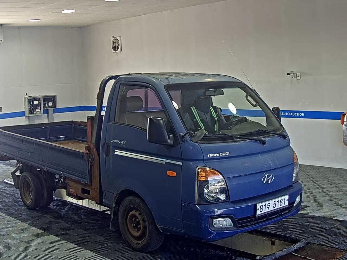 HYUNDAI PORTER II CRDi STANDARD CAB EXTRA LONG WHEELBASE PLUS 2012 - zdjęcie 3