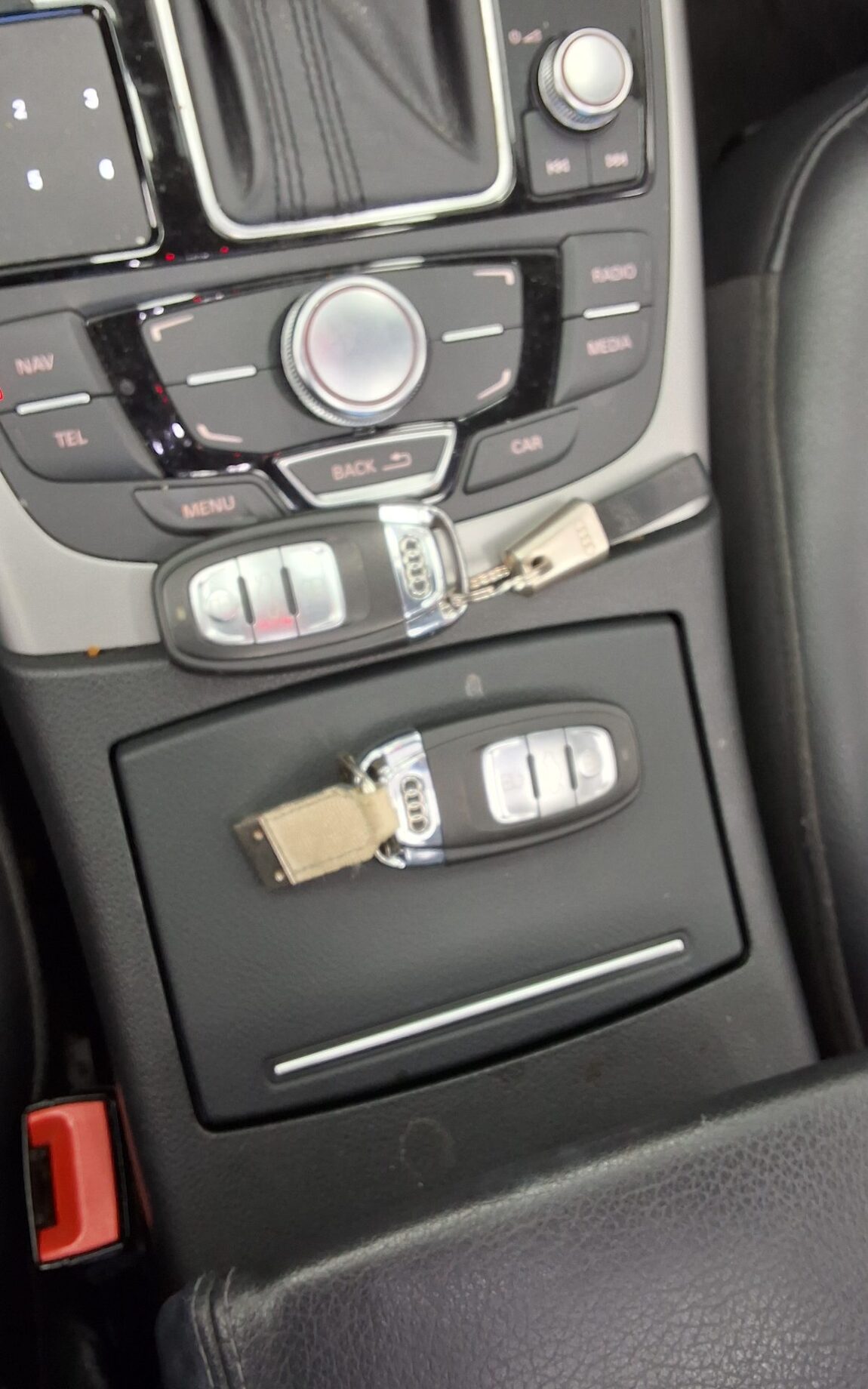 AUDI A6 (4TH GEN) 2.0 TFSI 2012 - zdjęcie 19