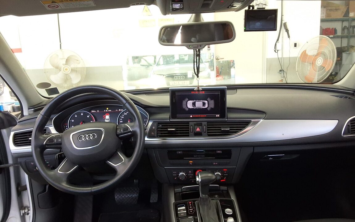 AUDI A6 (4TH GEN) 2.0 TFSI 2012 - zdjęcie 11