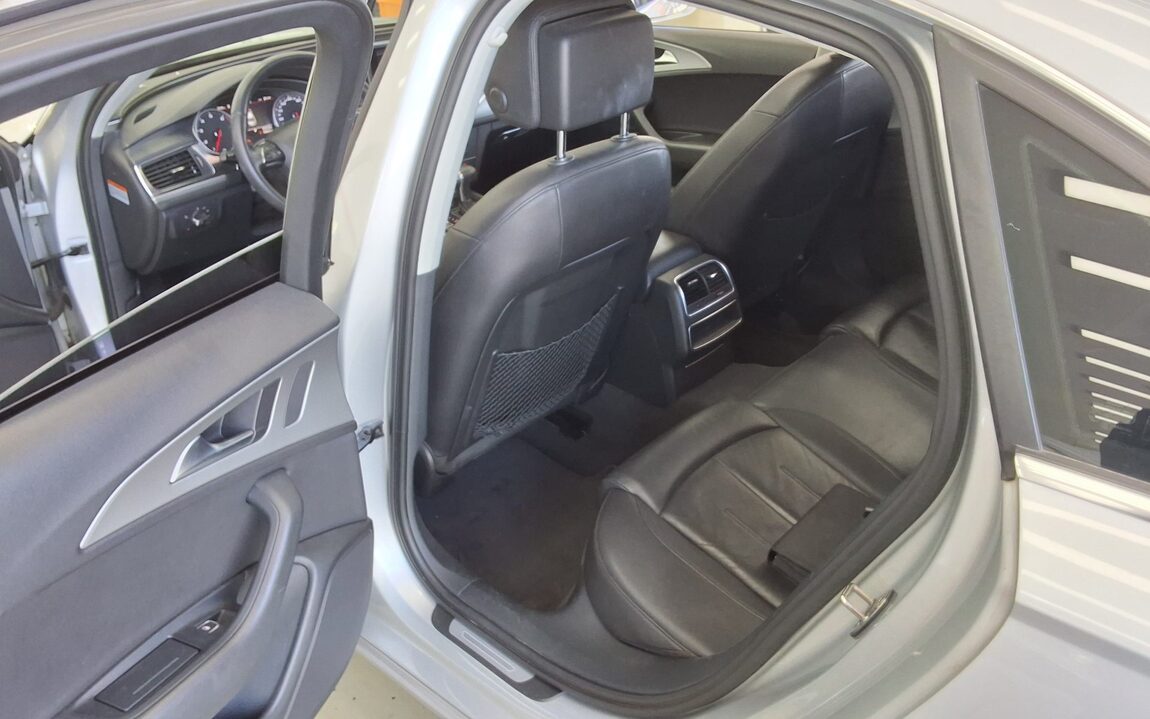 AUDI A6 (4TH GEN) 2.0 TFSI 2012 - zdjęcie 12