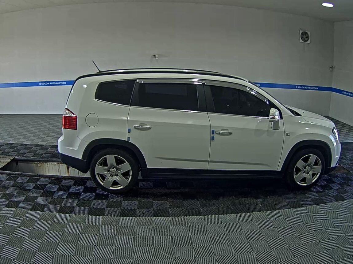 CHEVROLET (DAEWOO) ORLANDO 2.0 DIESEL LTZ PREMIUM 2012 - zdjęcie 4
