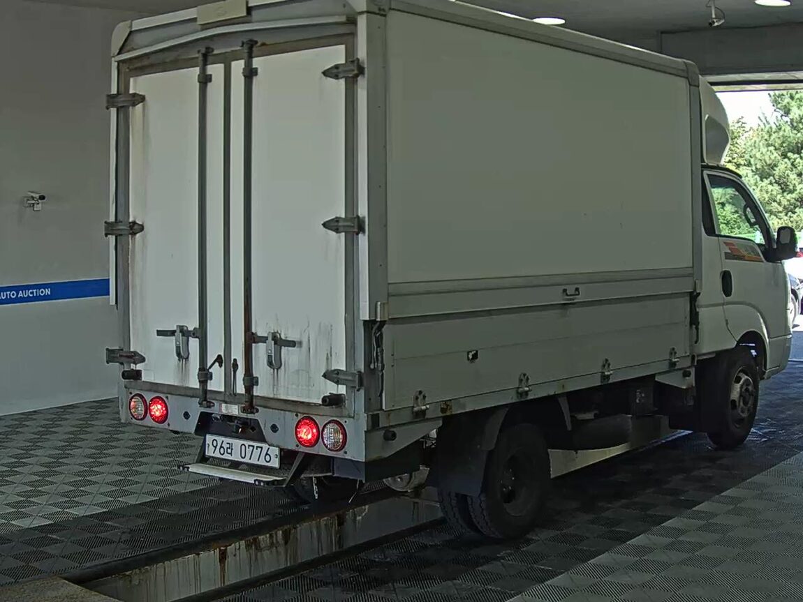 KIA BONGO III CARGO WING BODY 1.2 TON 2018 - zdjęcie 5