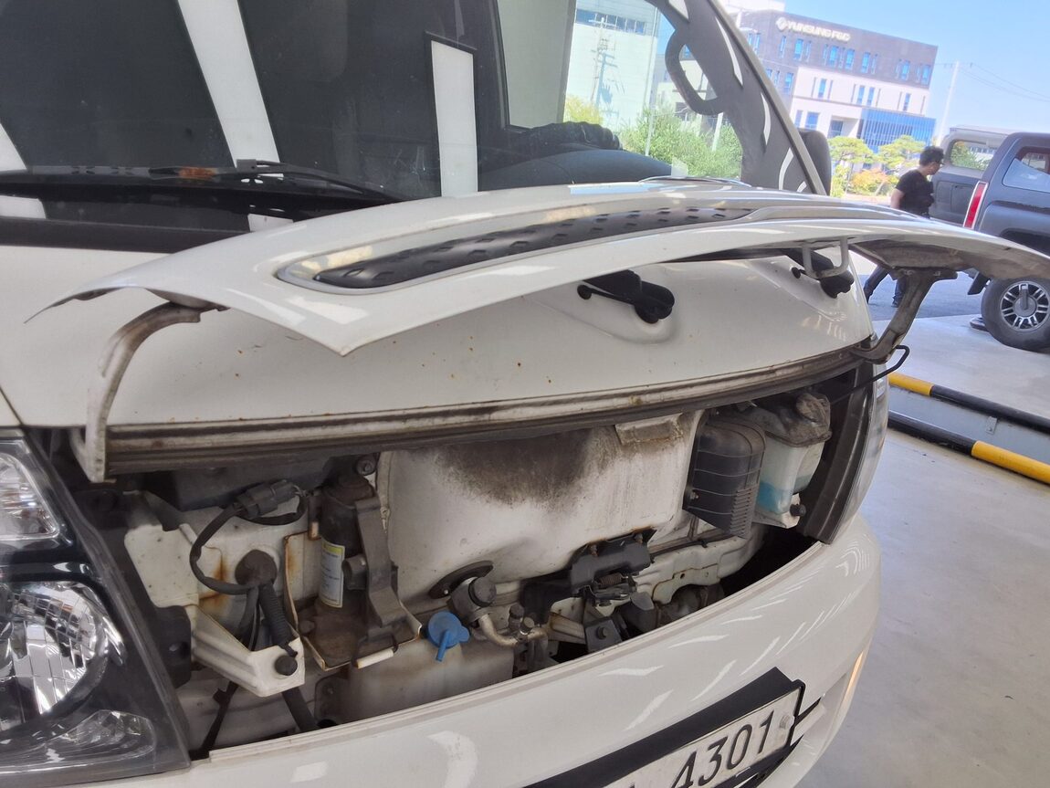 KIA BONGO III CARGO FREEZER BOX TRUCK 1 TON KING CAB 2017 - zdjęcie 17