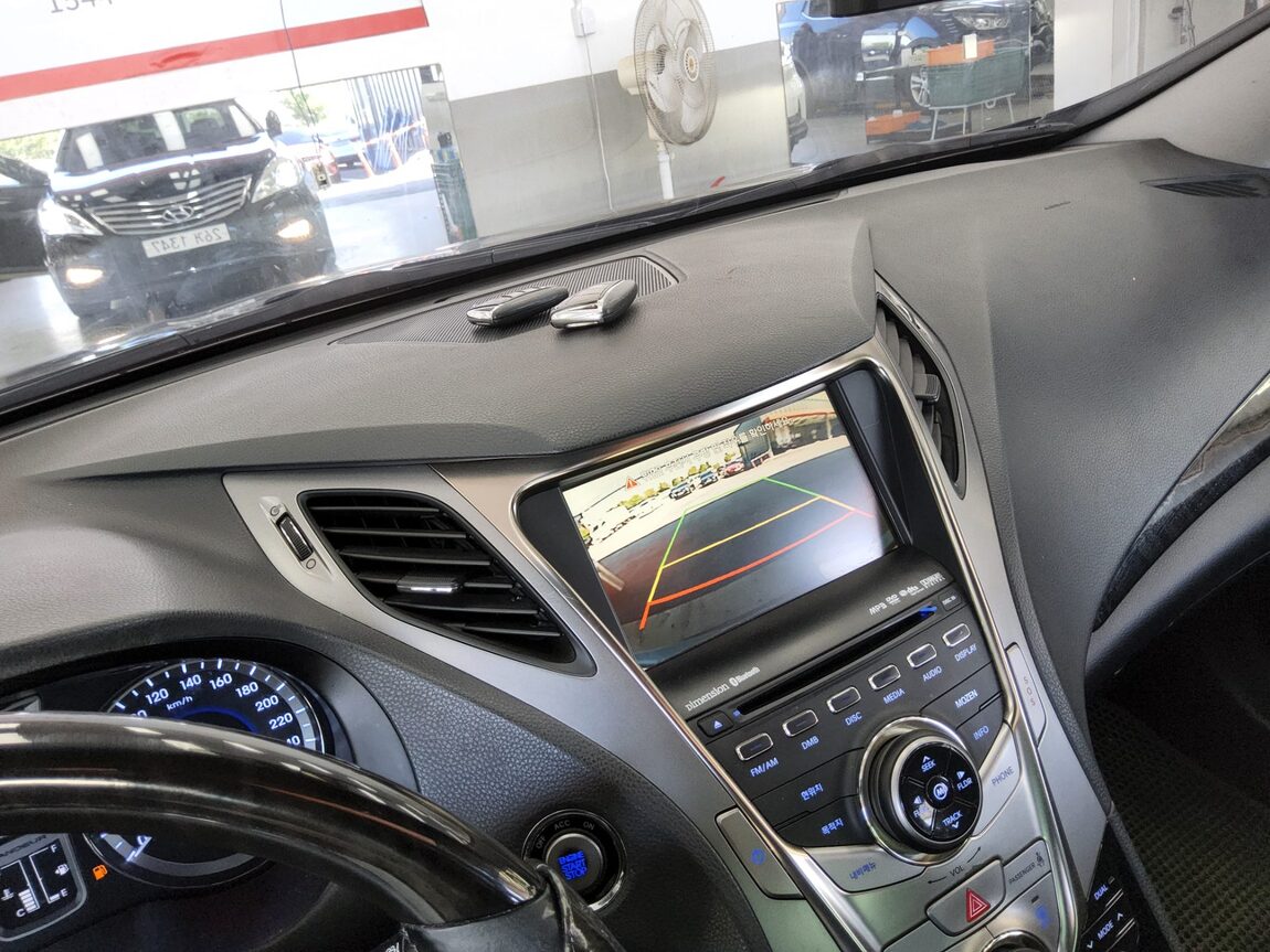 HYUNDAI GRANDEUR HG HG 300 PRIME 2011 - zdjęcie 17