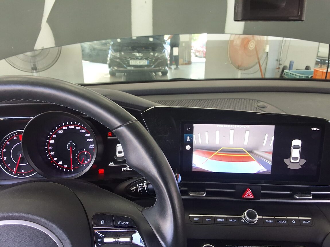 HYUNDAI AVANTE (CN7) 1.6 GASOLINE MODERN 2021 - zdjęcie 20