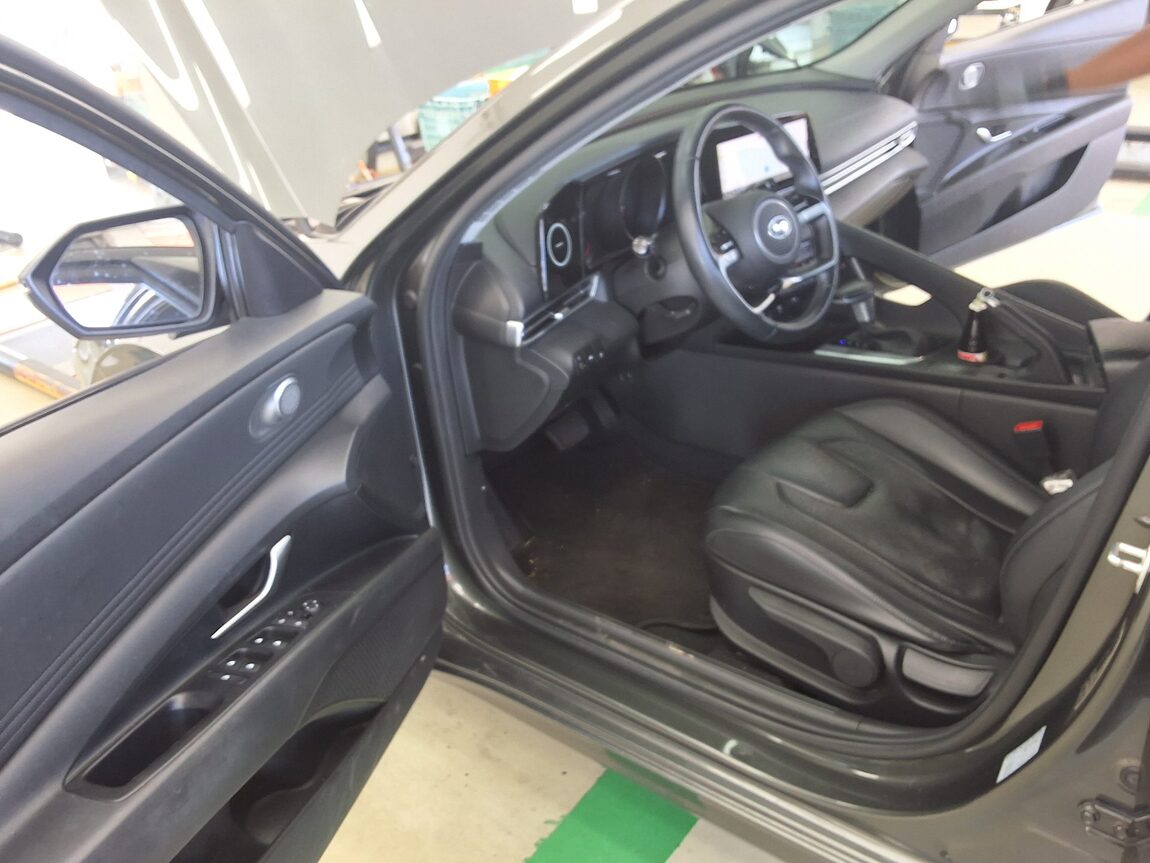 HYUNDAI AVANTE (CN7) 1.6 GASOLINE MODERN 2021 - zdjęcie 11