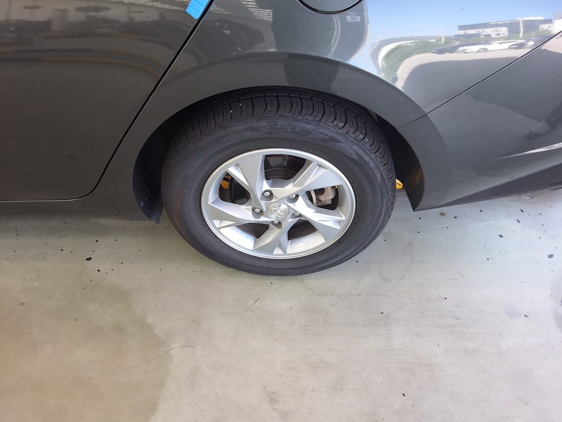 HYUNDAI AVANTE (CN7) 1.6 GASOLINE MODERN 2021 - zdjęcie 23
