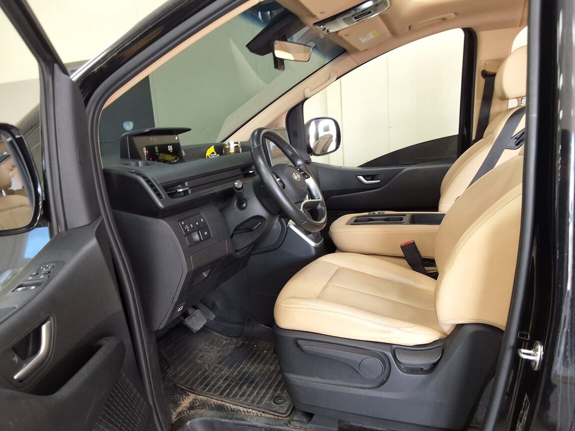 HYUNDAI STARIA 2.2 DIESEL TOURER 9-SEATER 2WD MODERN 2022 - zdjęcie 11