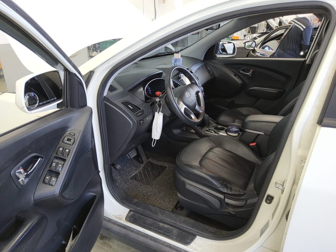 HYUNDAI TUCSON ix DIESEL R20 2WD X20 LUXURY 2012 - zdjęcie 10