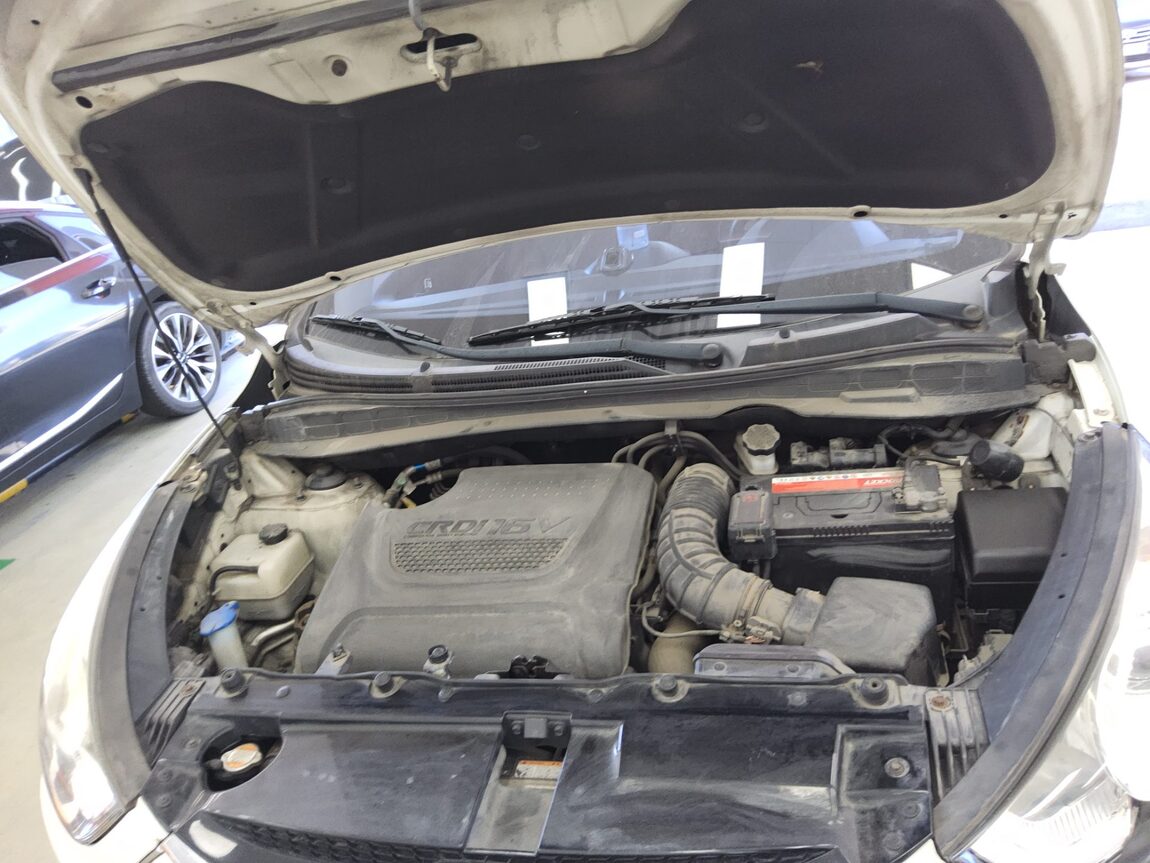 HYUNDAI TUCSON ix DIESEL R20 2WD X20 LUXURY 2012 - zdjęcie 20