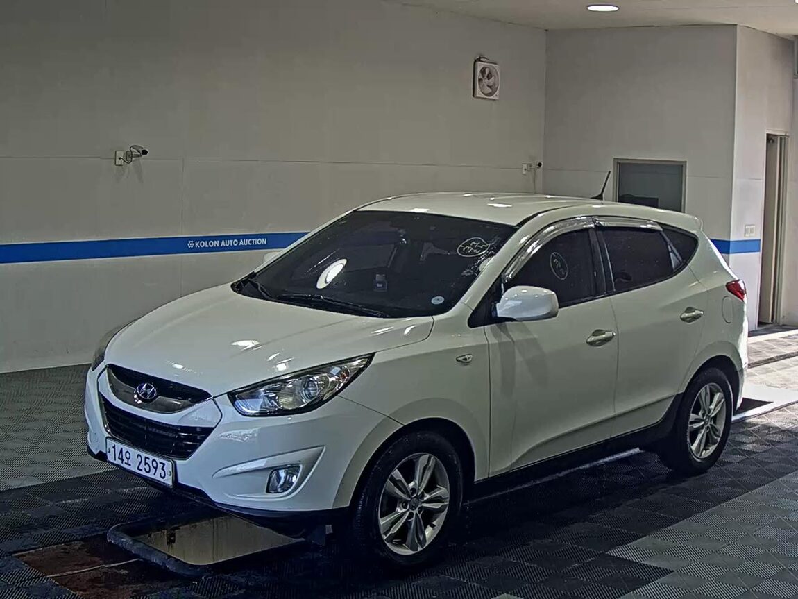 HYUNDAI TUCSON ix DIESEL R20 2WD X20 LUXURY 2012 - zdjęcie 2