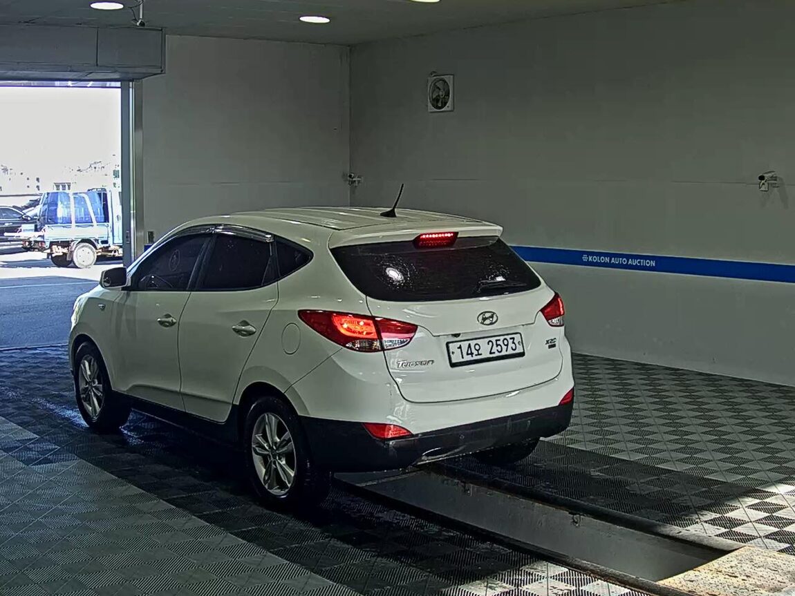 HYUNDAI TUCSON ix DIESEL R20 2WD X20 LUXURY 2012 - zdjęcie 6