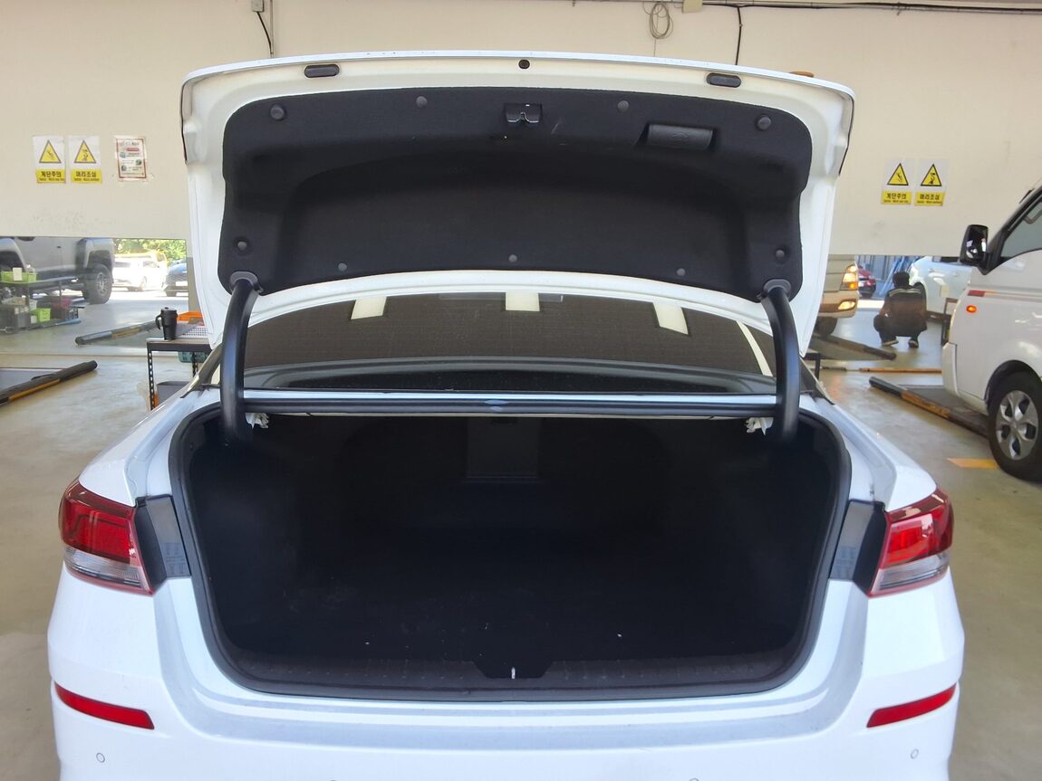 KIA NEW NEW K5 2.0 GASOLINE PRESTIGE 2020 - zdjęcie 15