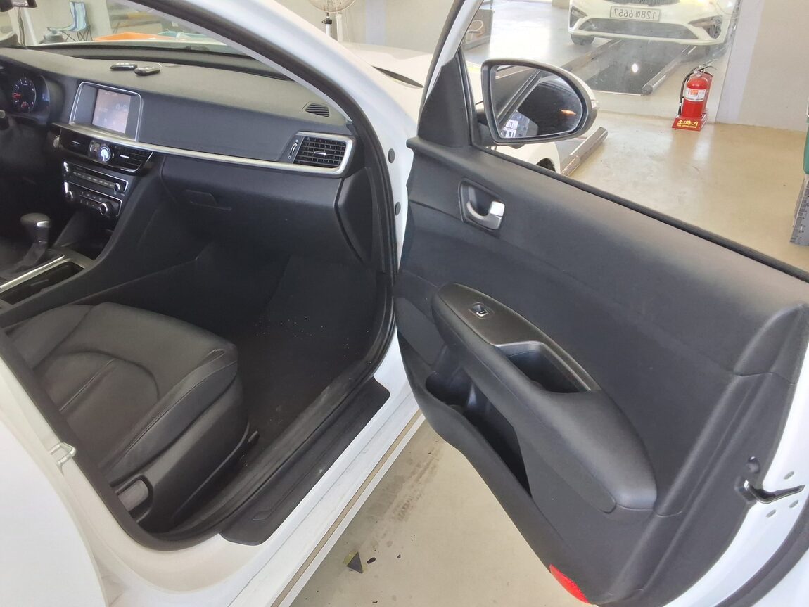 KIA NEW NEW K5 2.0 GASOLINE PRESTIGE 2020 - zdjęcie 14
