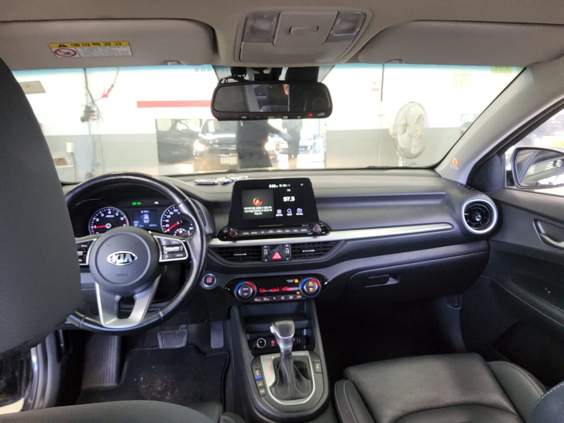 KIA ALL NEW K3 1.6 GASOLINE LUXURY 2020 - zdjęcie 11