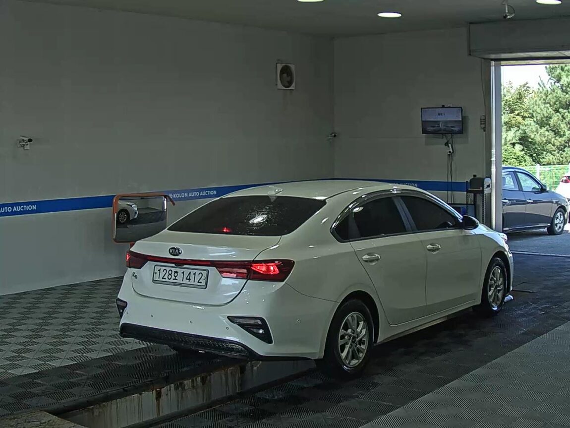 KIA ALL NEW K3 1.6 GASOLINE LUXURY 2020 - zdjęcie 5