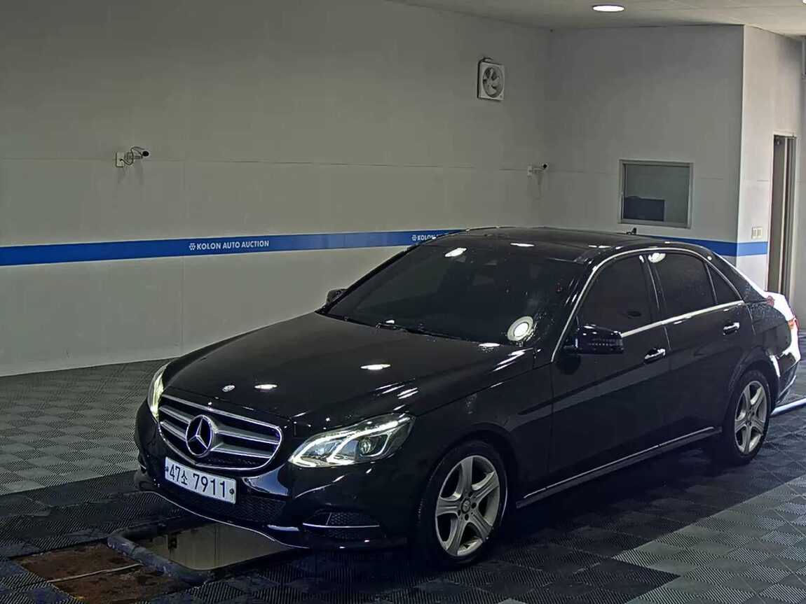 MERCEDES-BENZ E-CLASS (4TH GEN) E250 CDI 4MATIC 2014 - zdjęcie 2