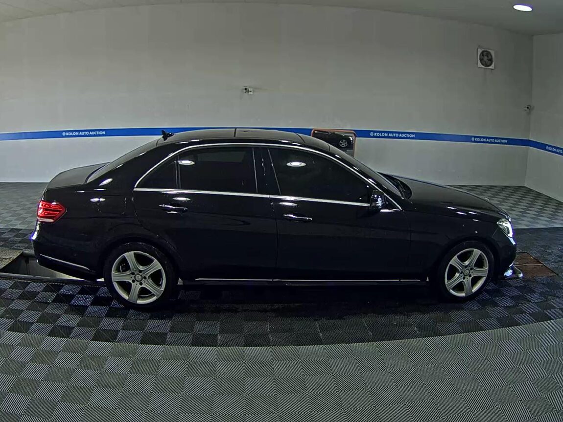 MERCEDES-BENZ E-CLASS (4TH GEN) E250 CDI 4MATIC 2014 - zdjęcie 4