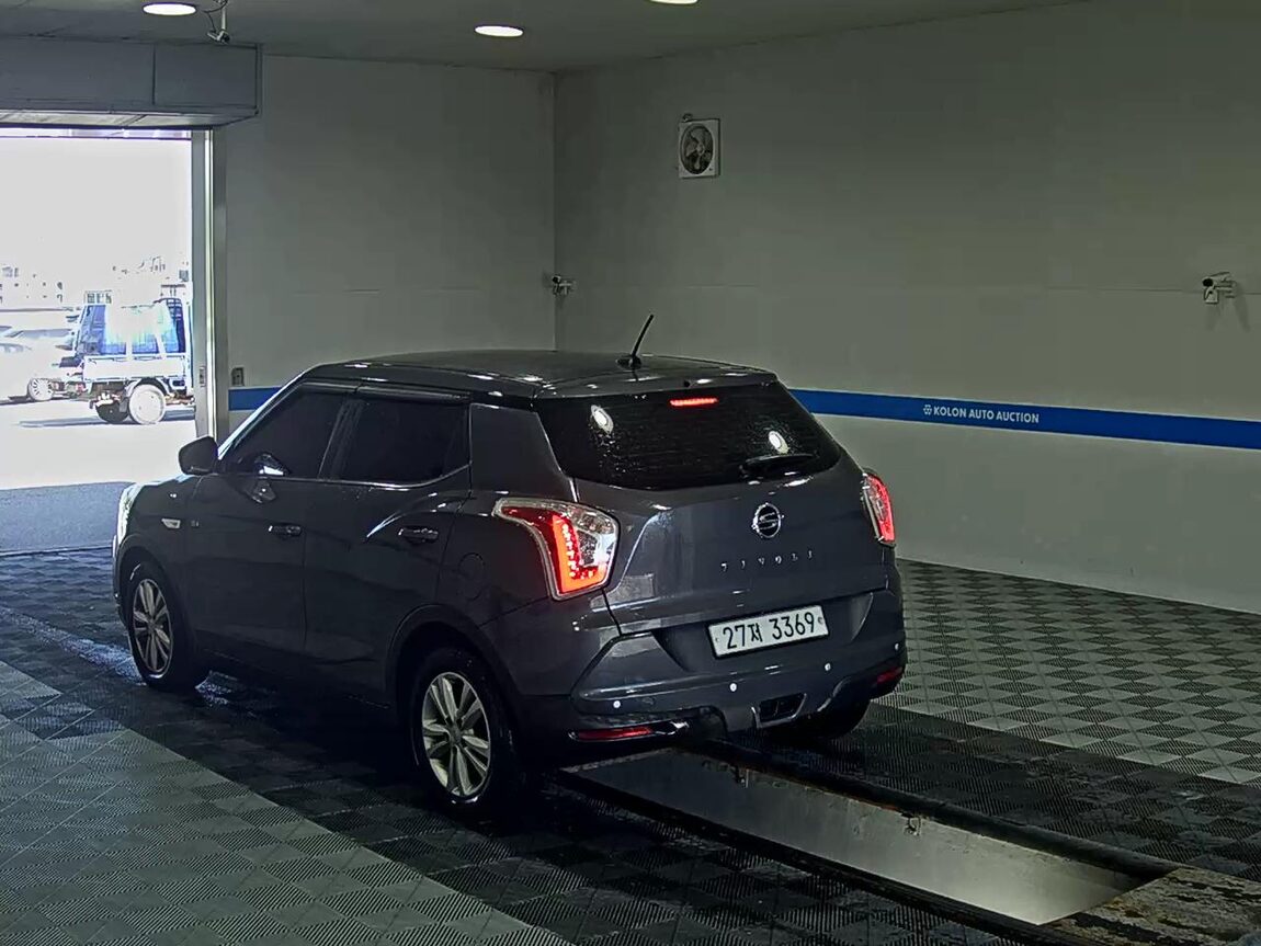 KG MOBILITY (SSANGYONG) TIVOLI ARMOUR 1.6 DIESEL TX 2018 - zdjęcie 6
