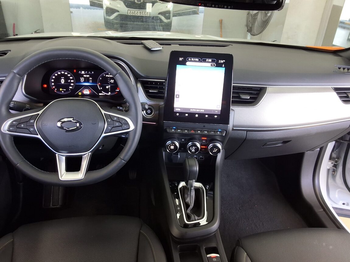 RENAULT (SAMSUNG) XM3 1.6 GTe INSPIRE 2024 - zdjęcie 11