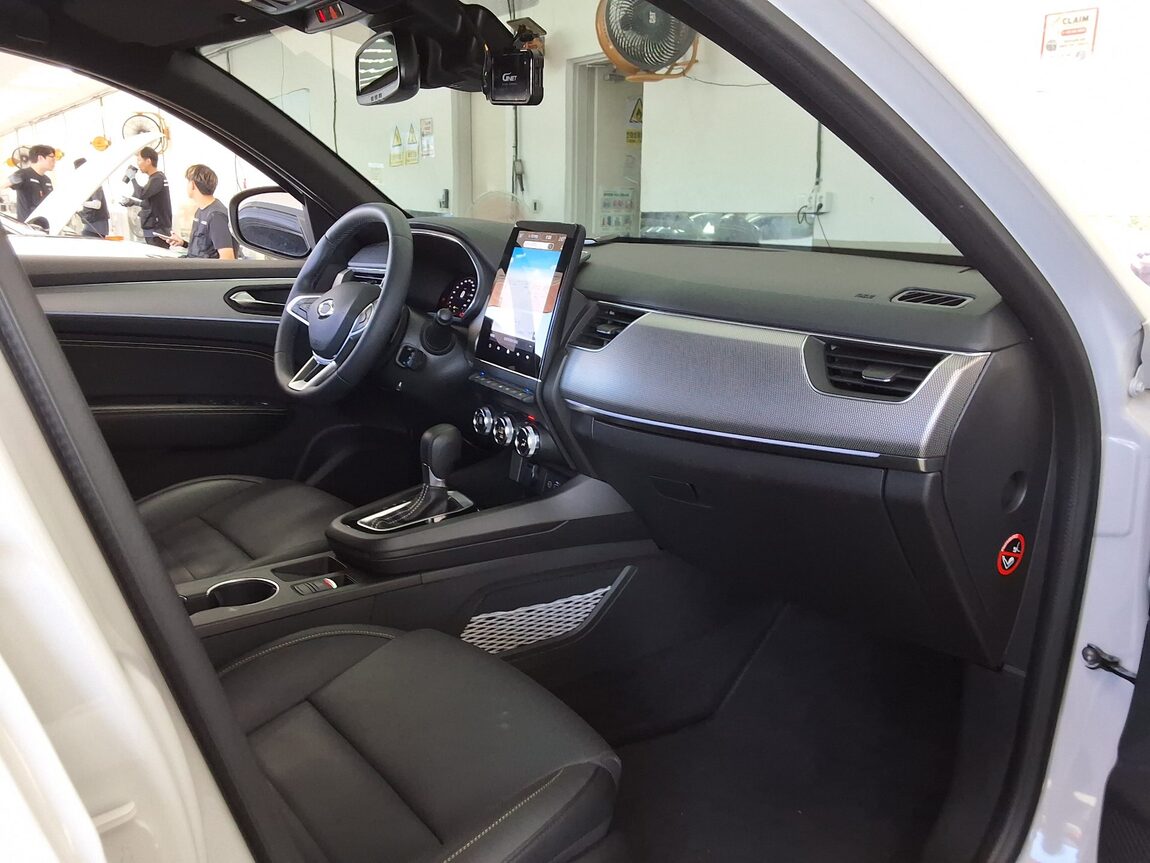 RENAULT (SAMSUNG) XM3 1.6 GTe INSPIRE 2024 - zdjęcie 14