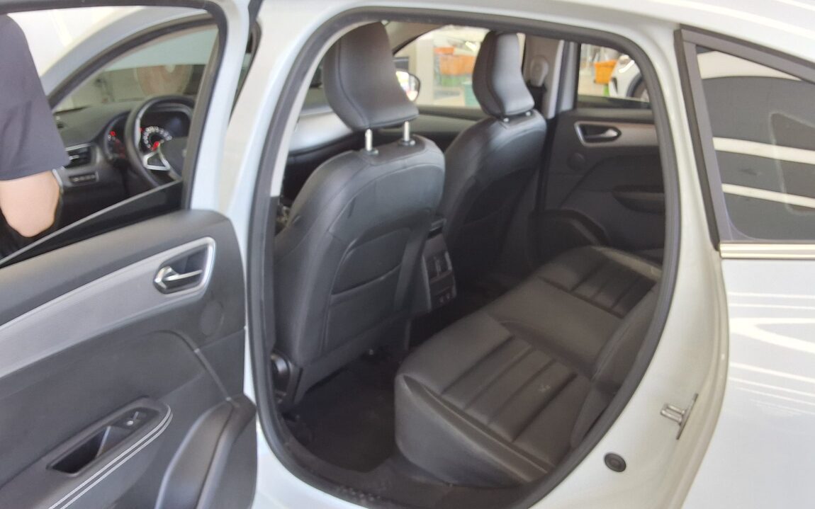 RENAULT (SAMSUNG) XM3 1.6 GTe RE 2023 - zdjęcie 12
