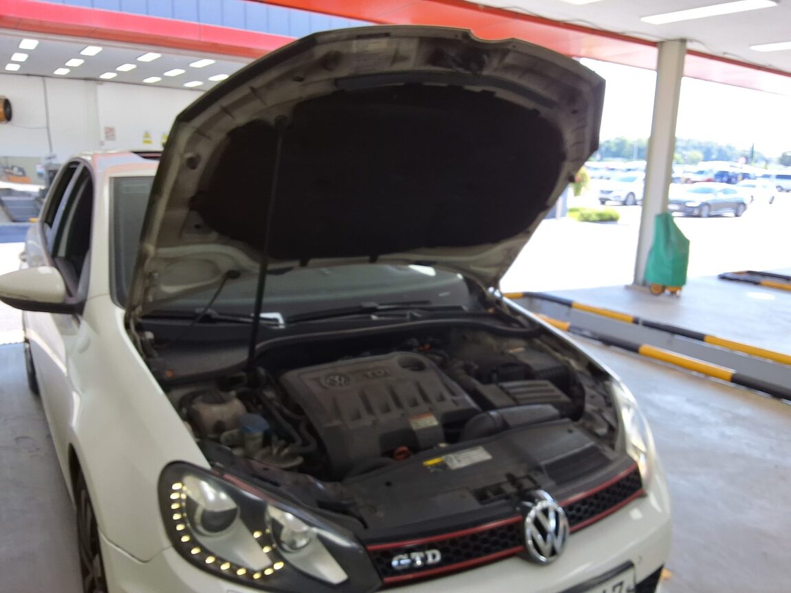 VOLKSWAGEN GOLF (6TH GEN) 2.0 GTD 2013 - zdjęcie 18