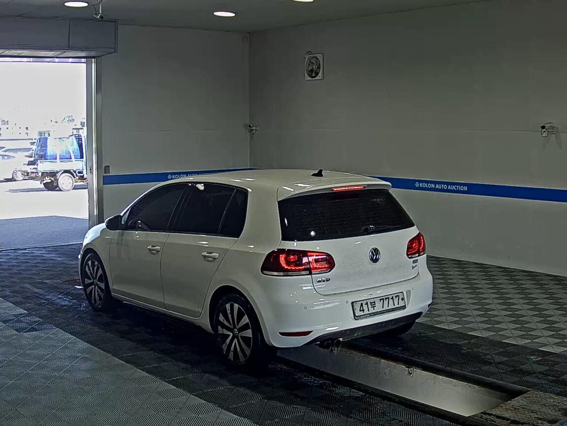 VOLKSWAGEN GOLF (6TH GEN) 2.0 GTD 2013 - zdjęcie 6