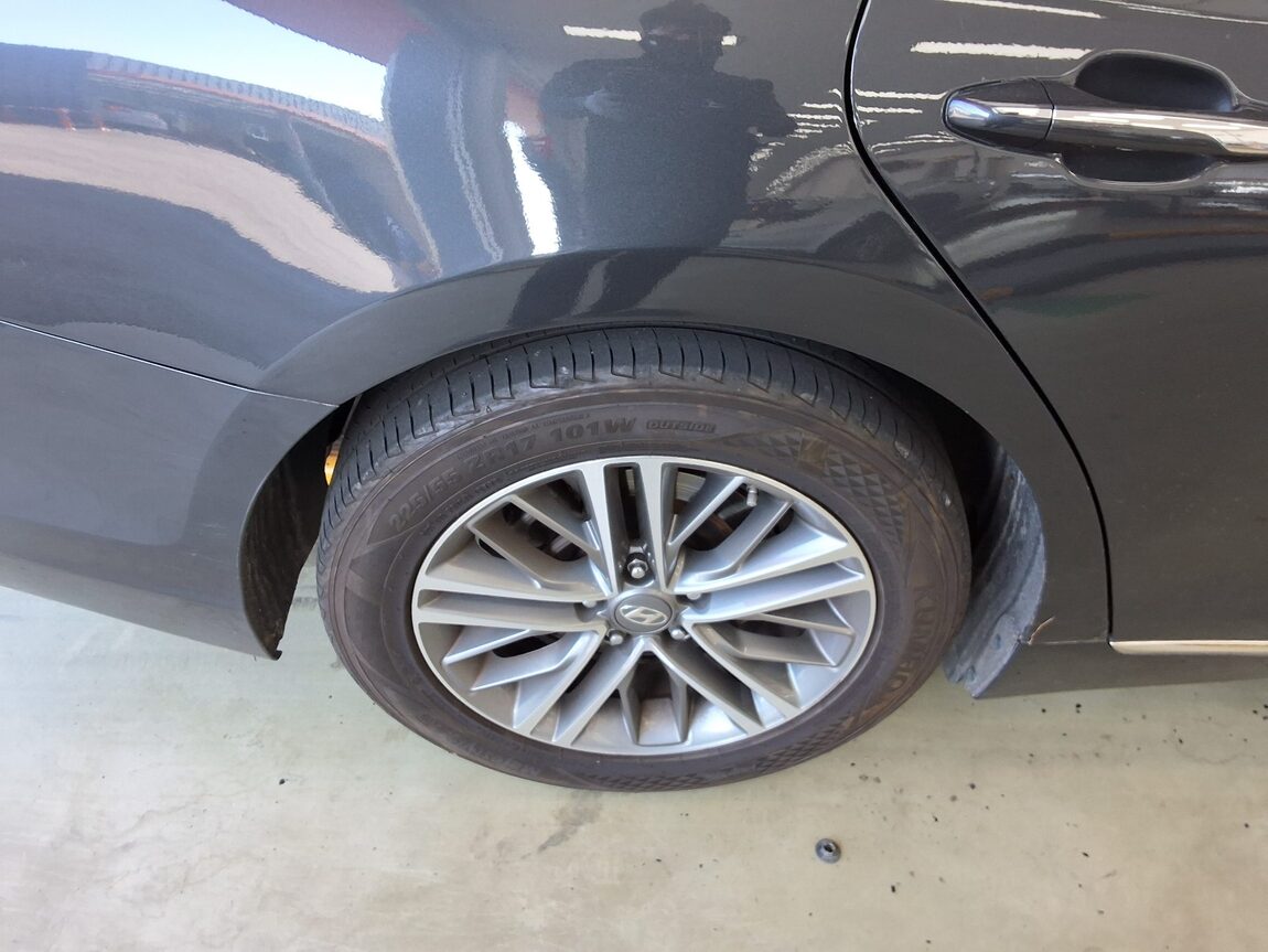 HYUNDAI GRANDEUR IG 2.4 GDi PREMIUM 2019 - zdjęcie 26