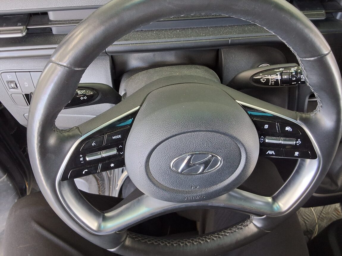 HYUNDAI STARIA 2.2 DIESEL TOURER 11-SEATER 2WD MODERN 2022 - zdjęcie 17