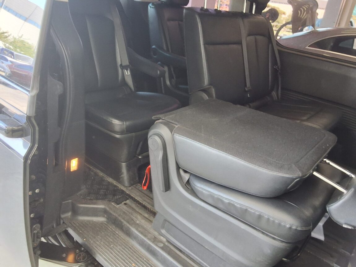 HYUNDAI STARIA 2.2 DIESEL TOURER 11-SEATER 2WD MODERN 2022 - zdjęcie 13