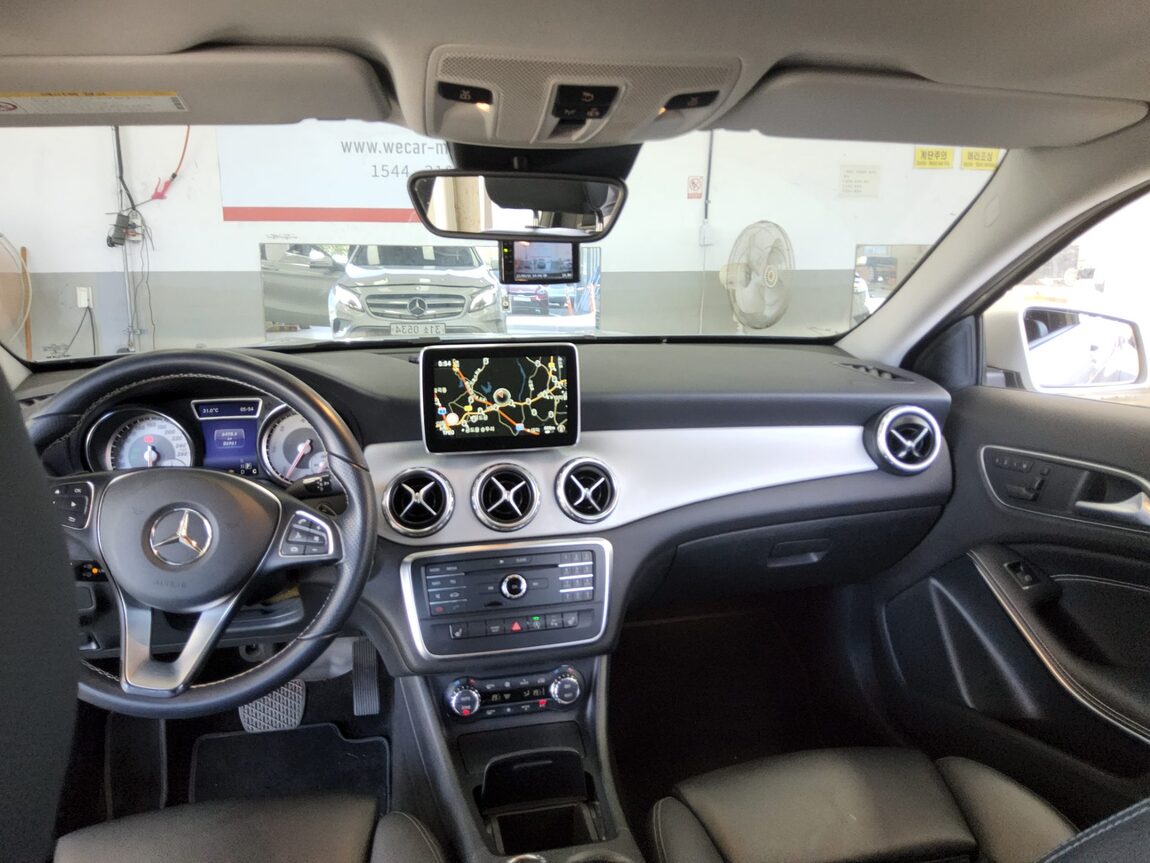 MERCEDES-BENZ GLA-CLASS GLA 200 d 2016 - zdjęcie 11