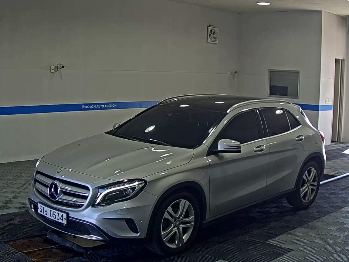 MERCEDES-BENZ GLA-CLASS GLA 200 d 2016 - zdjęcie 2