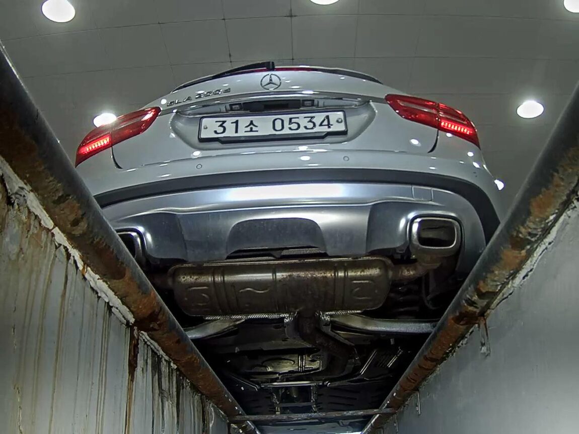 MERCEDES-BENZ GLA-CLASS GLA 200 d 2016 - zdjęcie 8