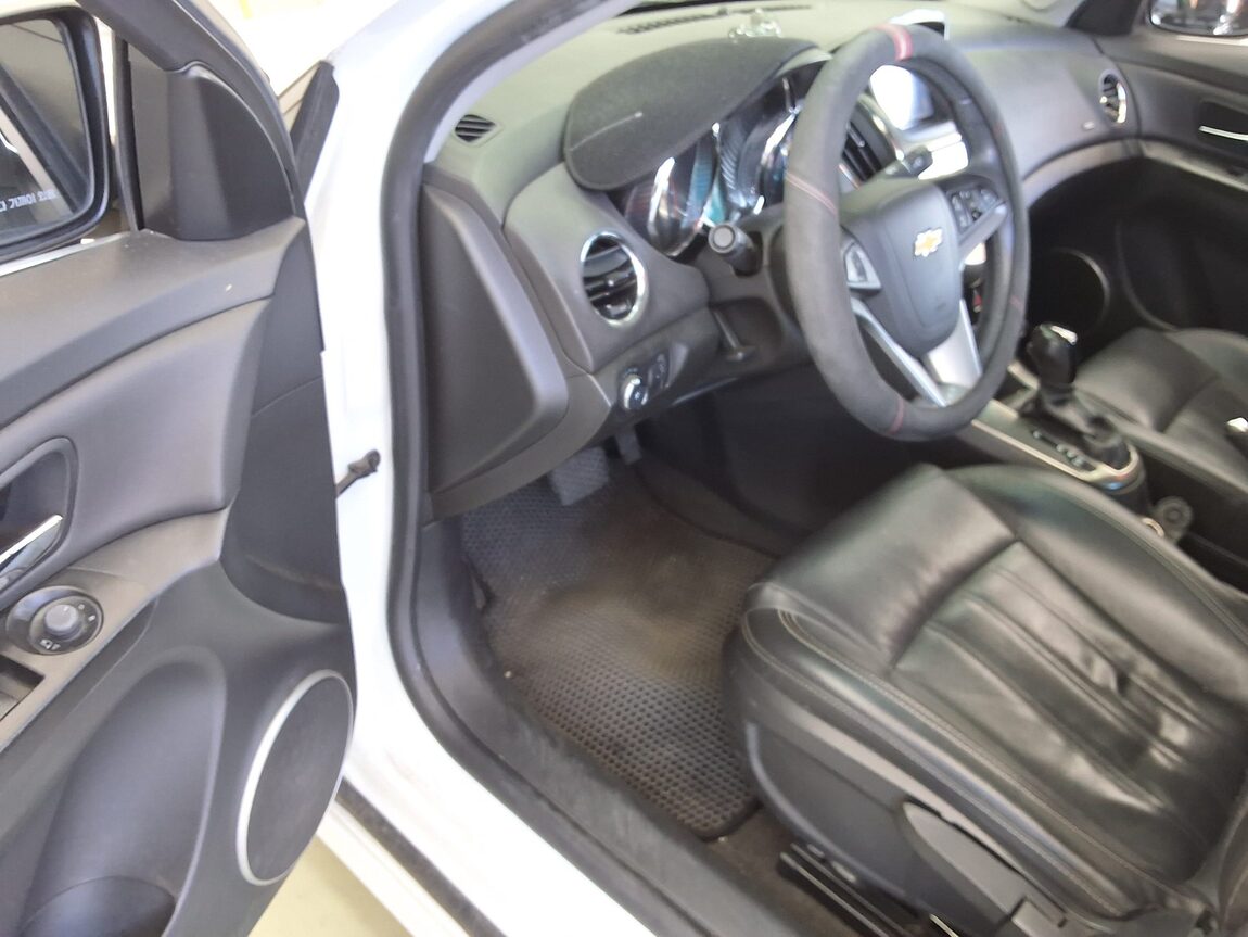CHEVROLET (DAEWOO) CRUZE 4-DOOR 1.4 TURBO LTZ+ THE PERFECT BLACK 2014 - zdjęcie 10