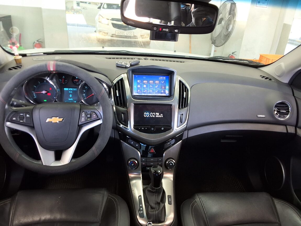CHEVROLET (DAEWOO) CRUZE 4-DOOR 1.4 TURBO LTZ+ THE PERFECT BLACK 2014 - zdjęcie 11