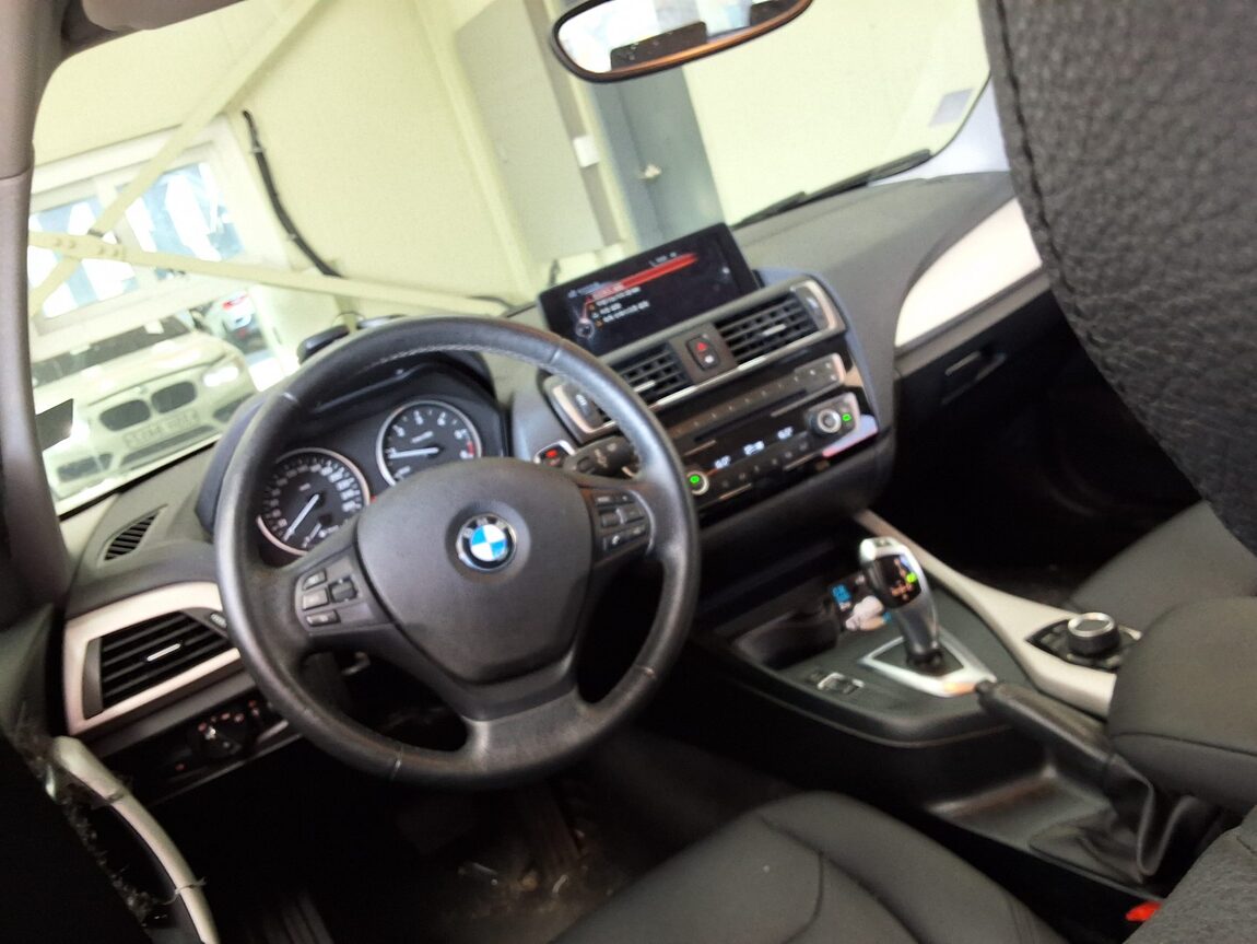 BMW 1 SERIES (2ND GEN) 5-DOOR 118d JOY 2017 - zdjęcie 12