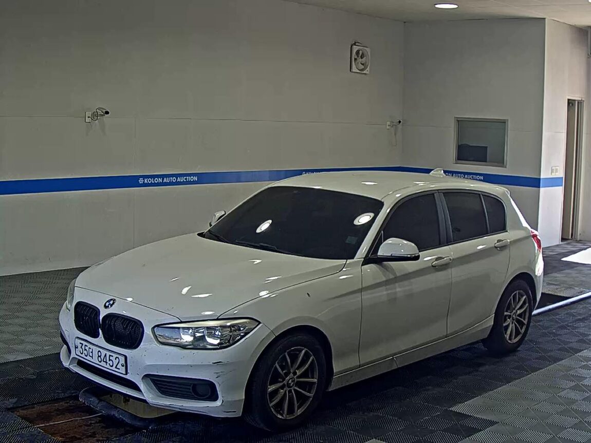 BMW 1 SERIES (2ND GEN) 5-DOOR 118d JOY 2017 - zdjęcie 2