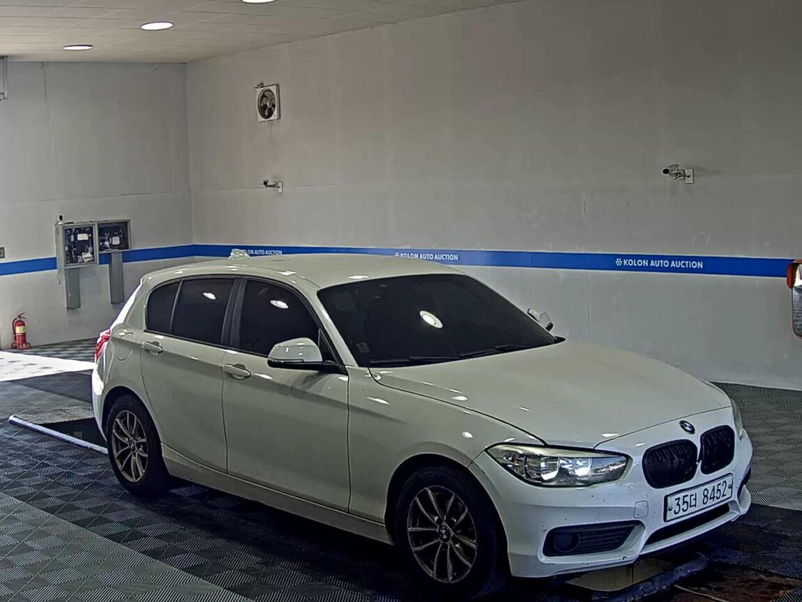 BMW 1 SERIES (2ND GEN) 5-DOOR 118d JOY 2017 - zdjęcie 3