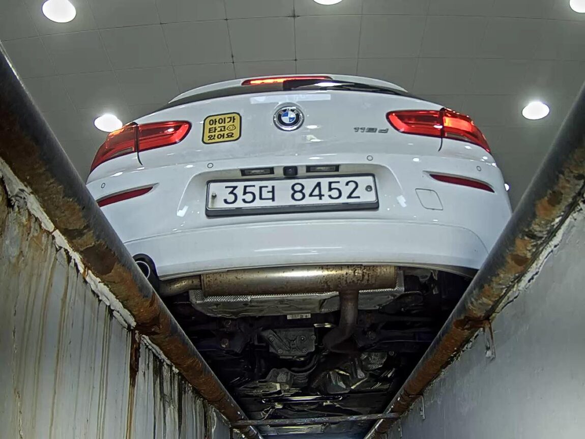 BMW 1 SERIES (2ND GEN) 5-DOOR 118d JOY 2017 - zdjęcie 8