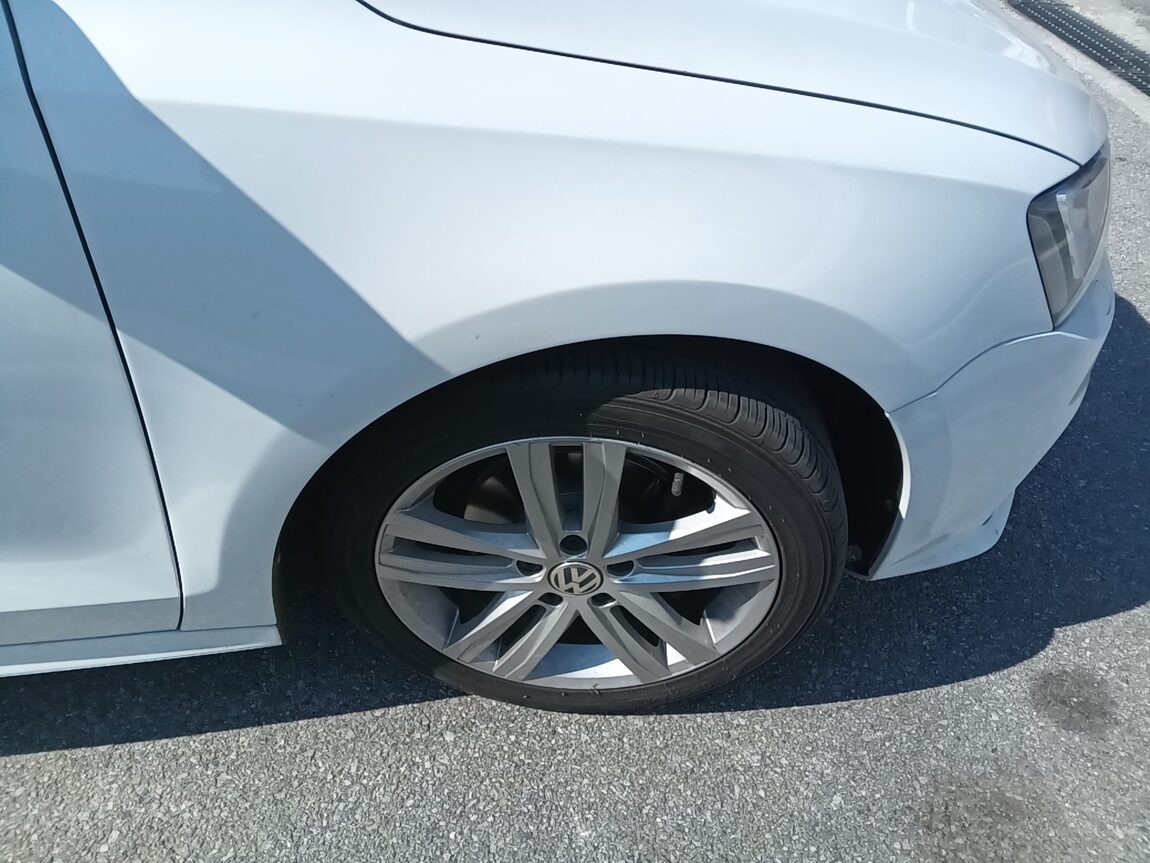 VOLKSWAGEN JETTA (6TH GEN) 2.0 TDI BLUEMOTION PREMIUM 2015 - zdjęcie 26