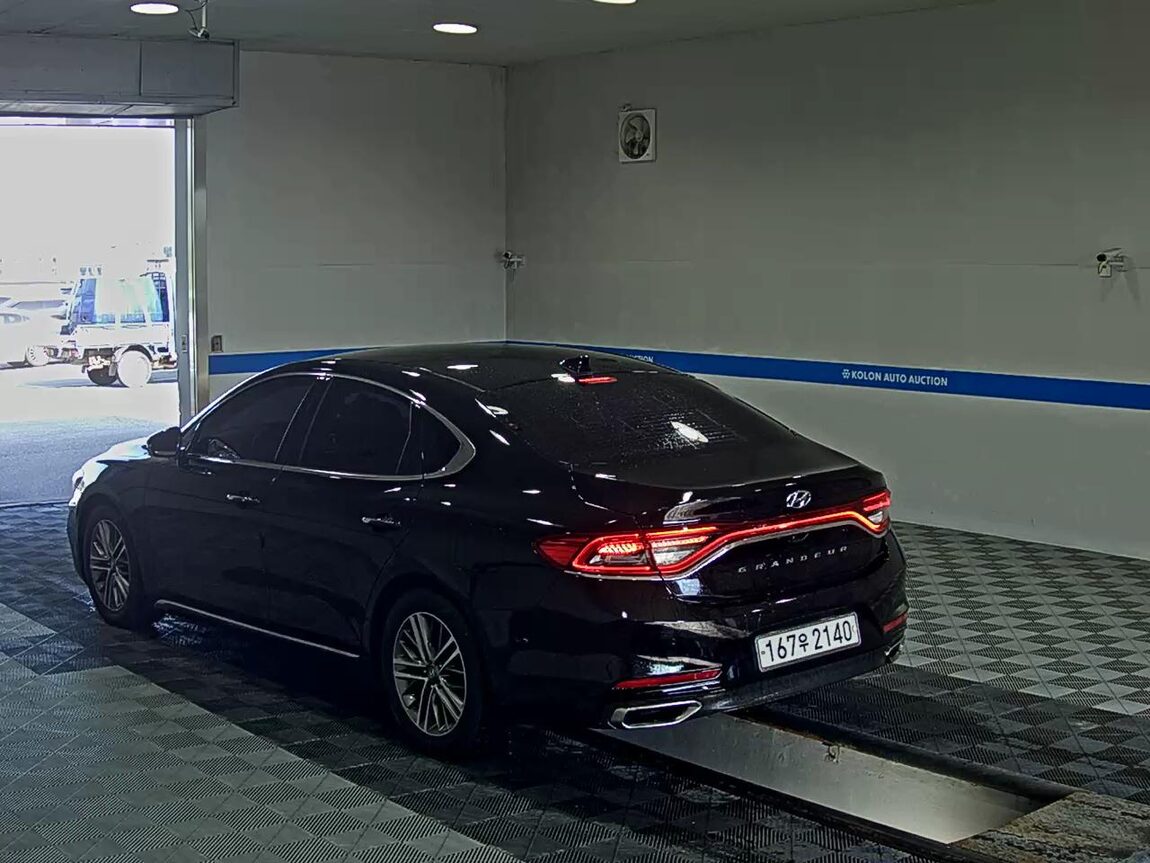HYUNDAI GRANDEUR IG 2.4 GDi MODERN 2018 - zdjęcie 6