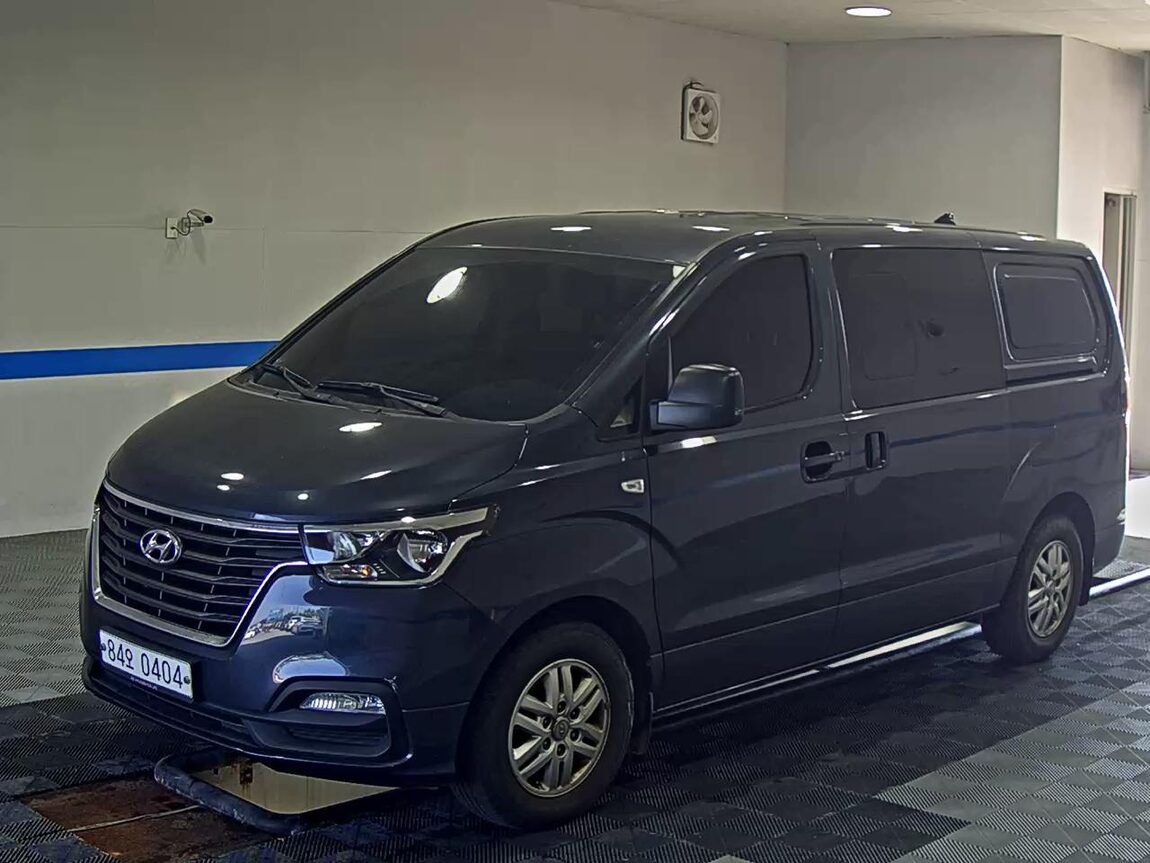 HYUNDAI THE NEW GRAND STAREX 5-SEATER DIESEL VAN SMART 2019 - zdjęcie 2