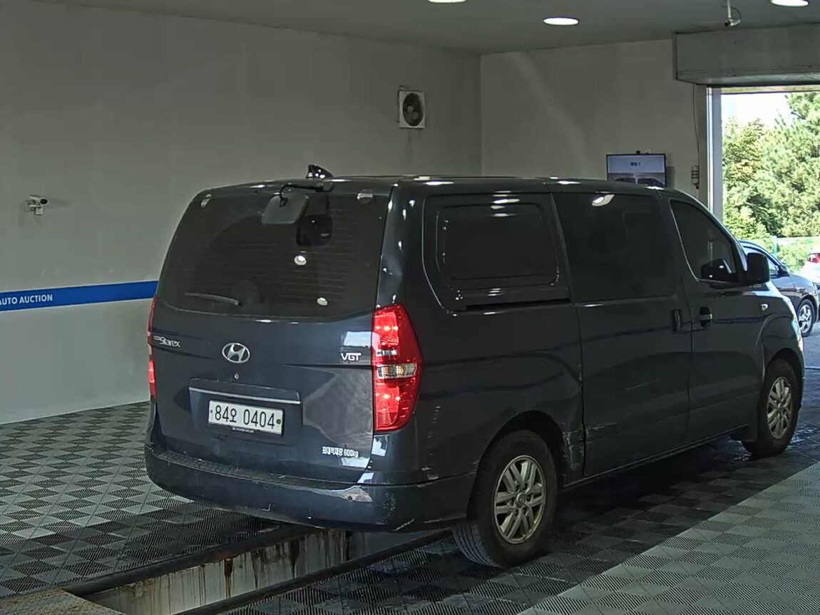 HYUNDAI THE NEW GRAND STAREX 5-SEATER DIESEL VAN SMART 2019 - zdjęcie 5